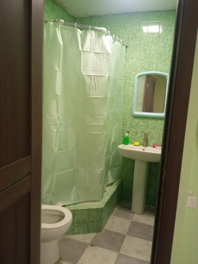 Vahe'S Family Guest House Front Yerevan Bagian luar foto