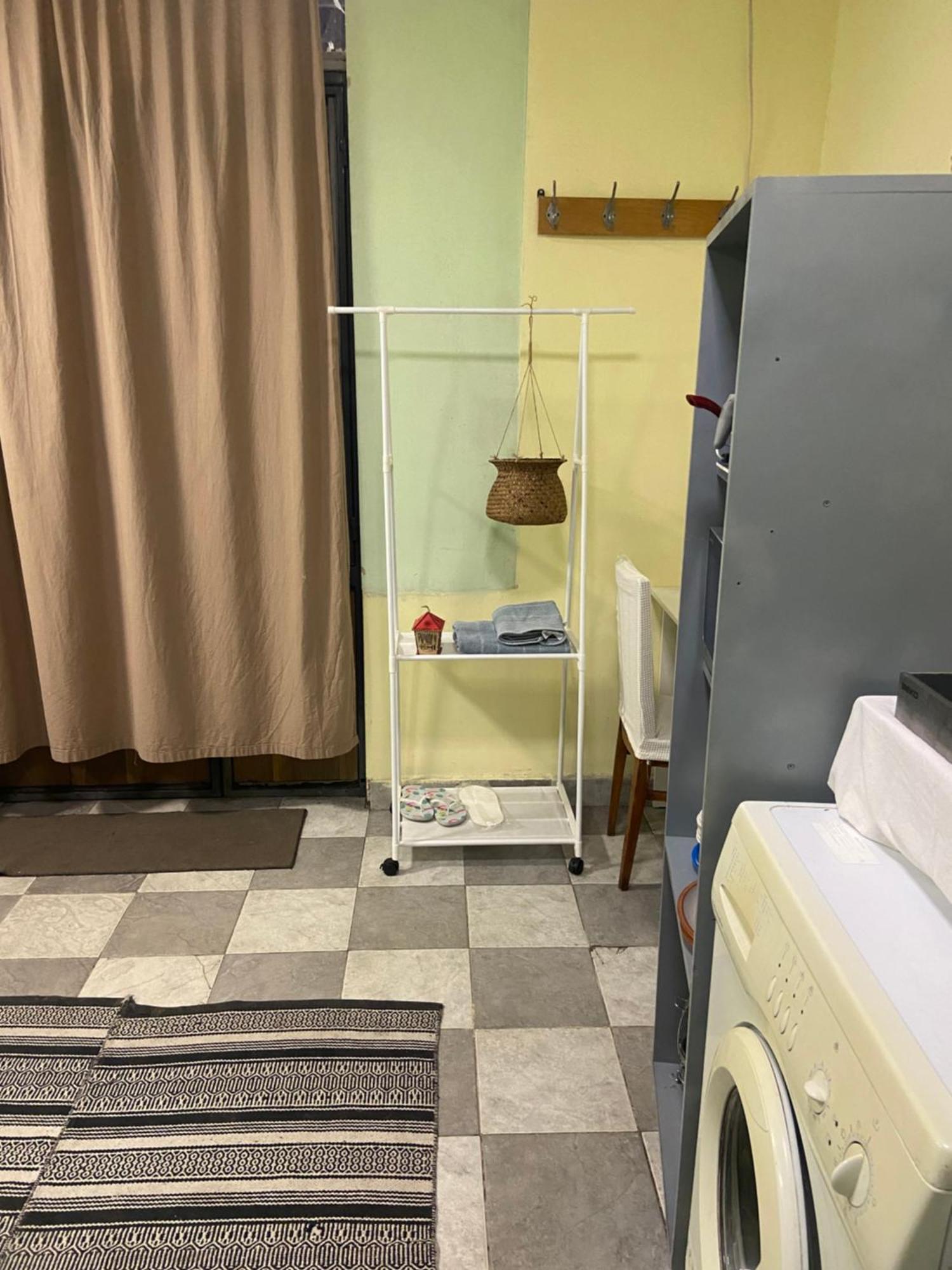 Vahe'S Family Guest House Front Yerevan Bagian luar foto