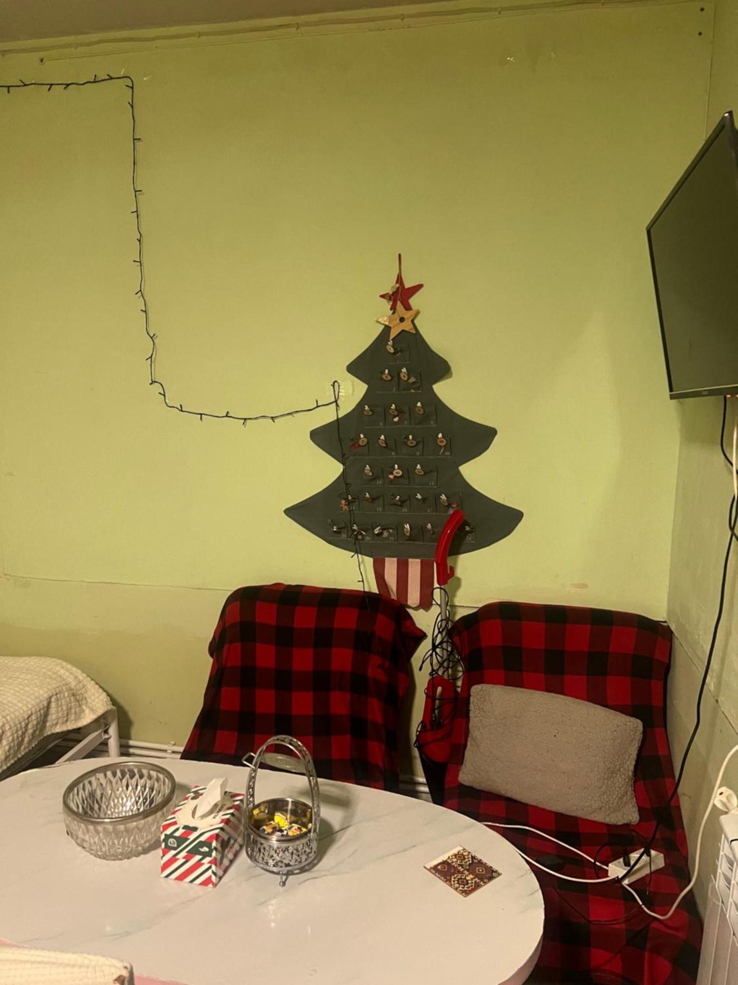 Vahe'S Family Guest House Front Yerevan Bagian luar foto